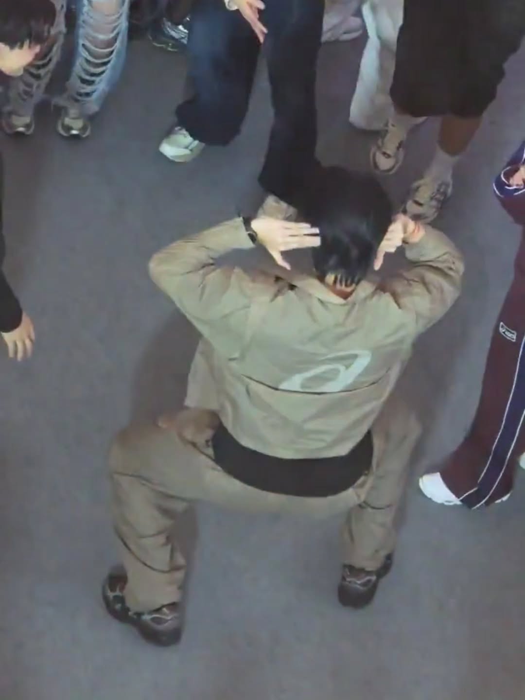 สกาย - วงศ์รวี นทีธร