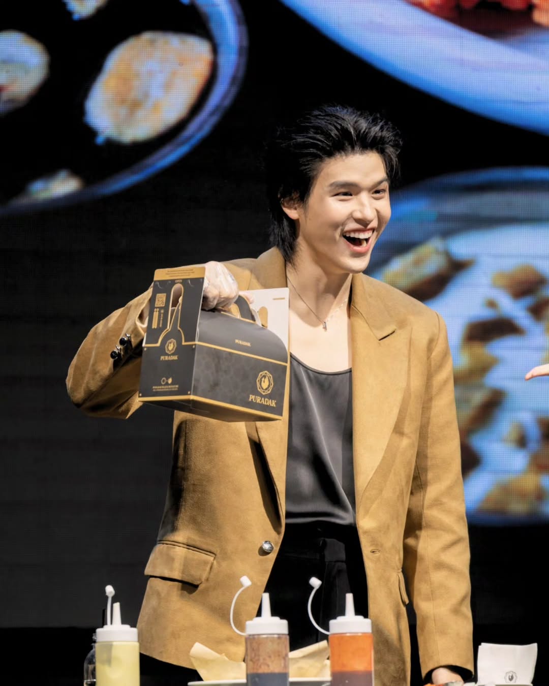 สกาย - วงศ์รวี นทีธร