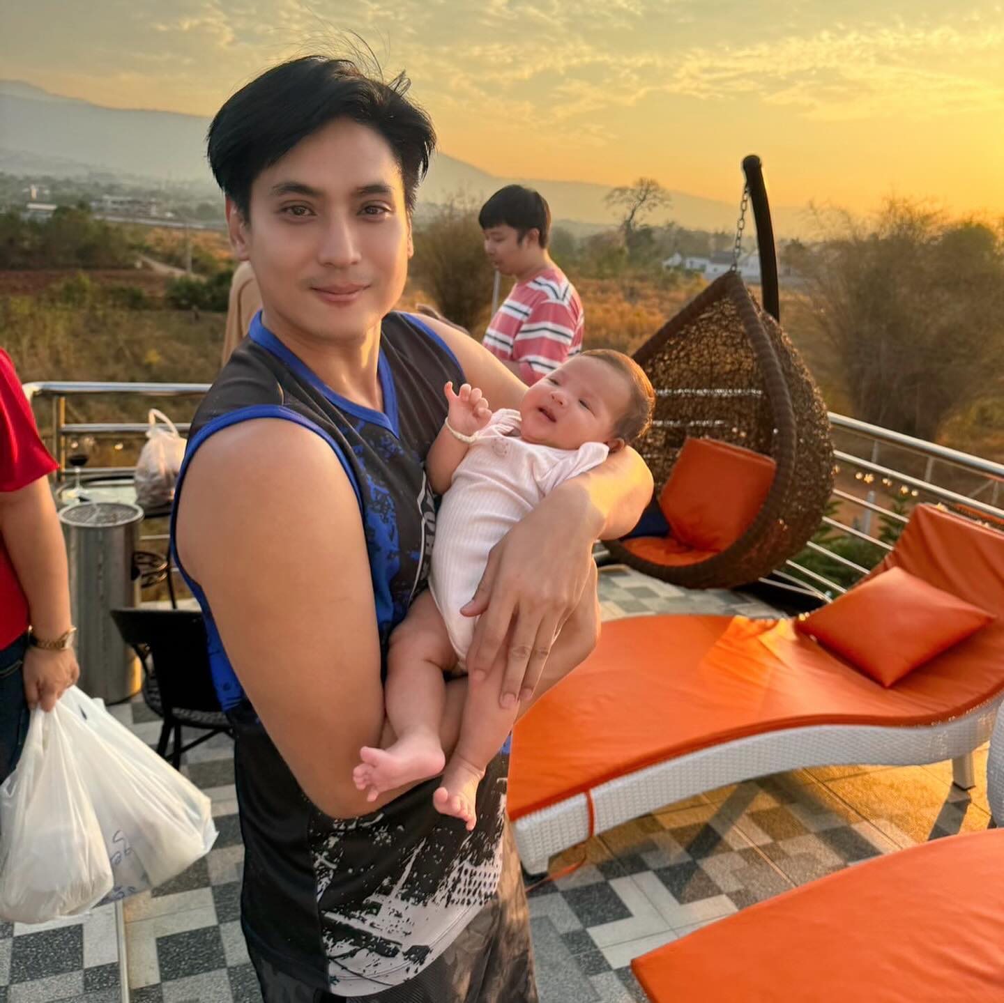 ยุ้ย - จีรนันท์ มะโนแจ่ม