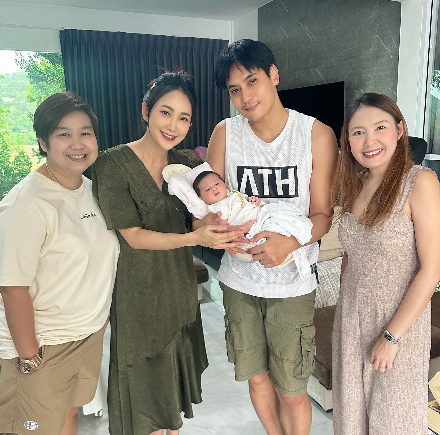 ยุ้ย - จีรนันท์ มะโนแจ่ม