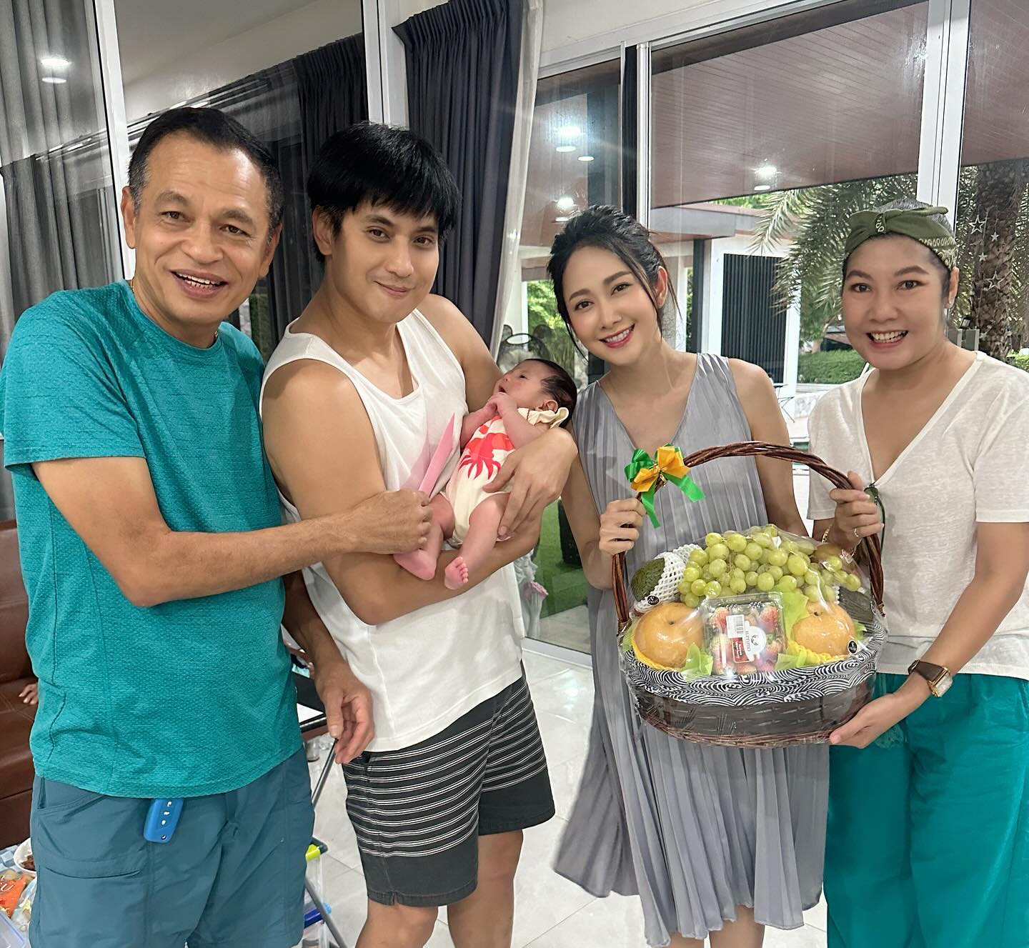 ยุ้ย - จีรนันท์ มะโนแจ่ม