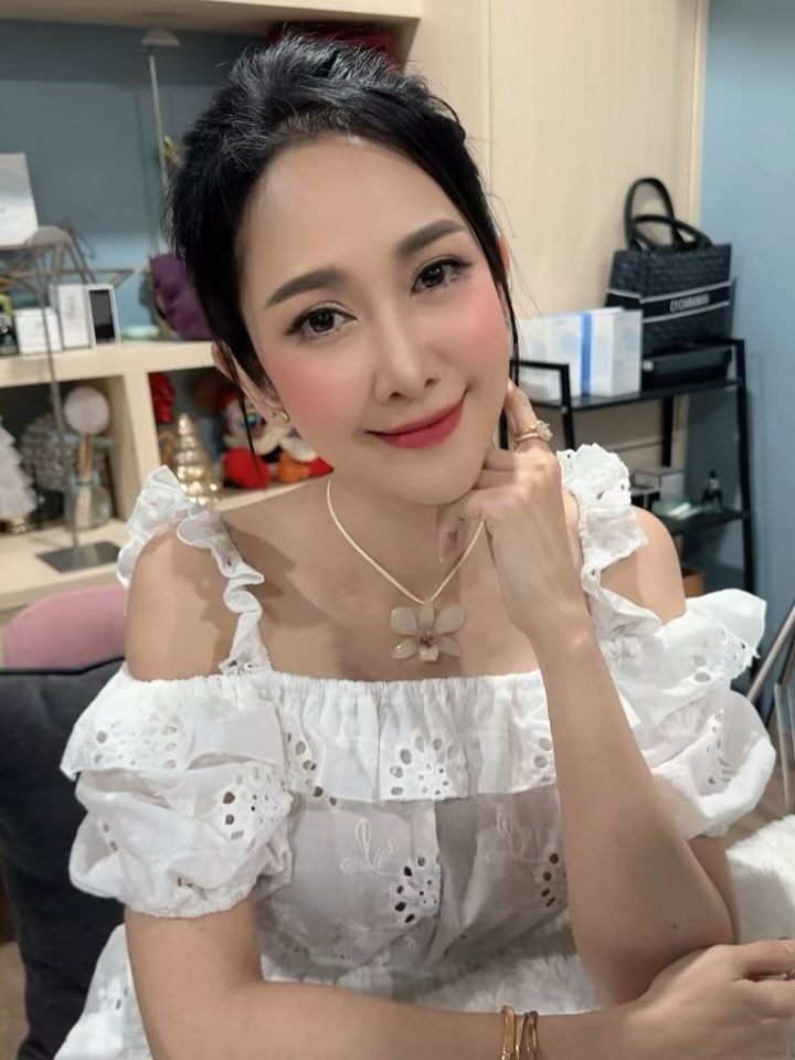 ยุ้ย - จีรนันท์ มะโนแจ่ม