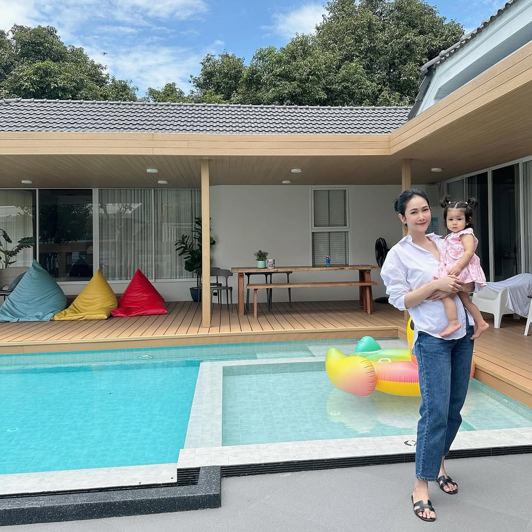 ยุ้ย - จีรนันท์ มะโนแจ่ม