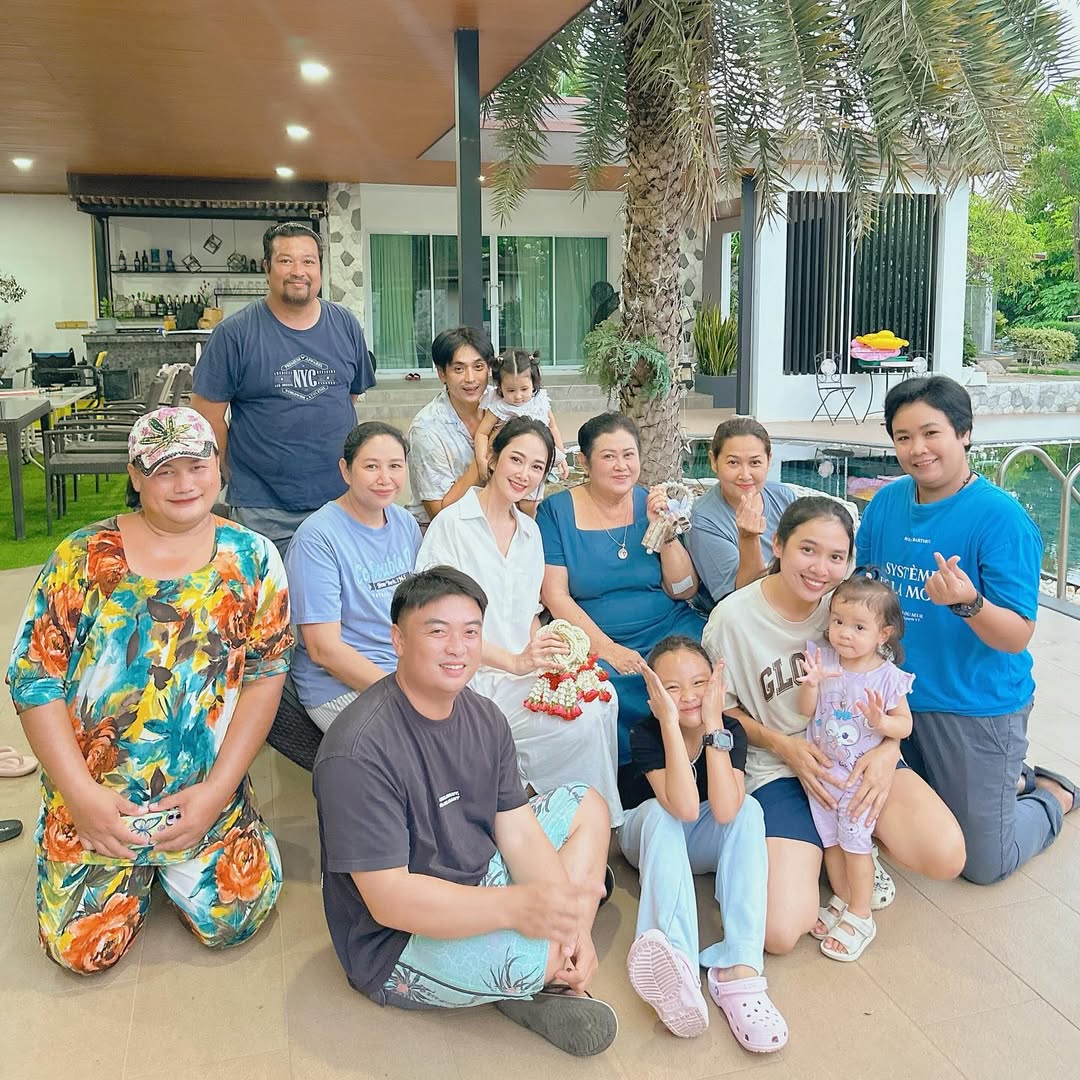 ยุ้ย - จีรนันท์ มะโนแจ่ม