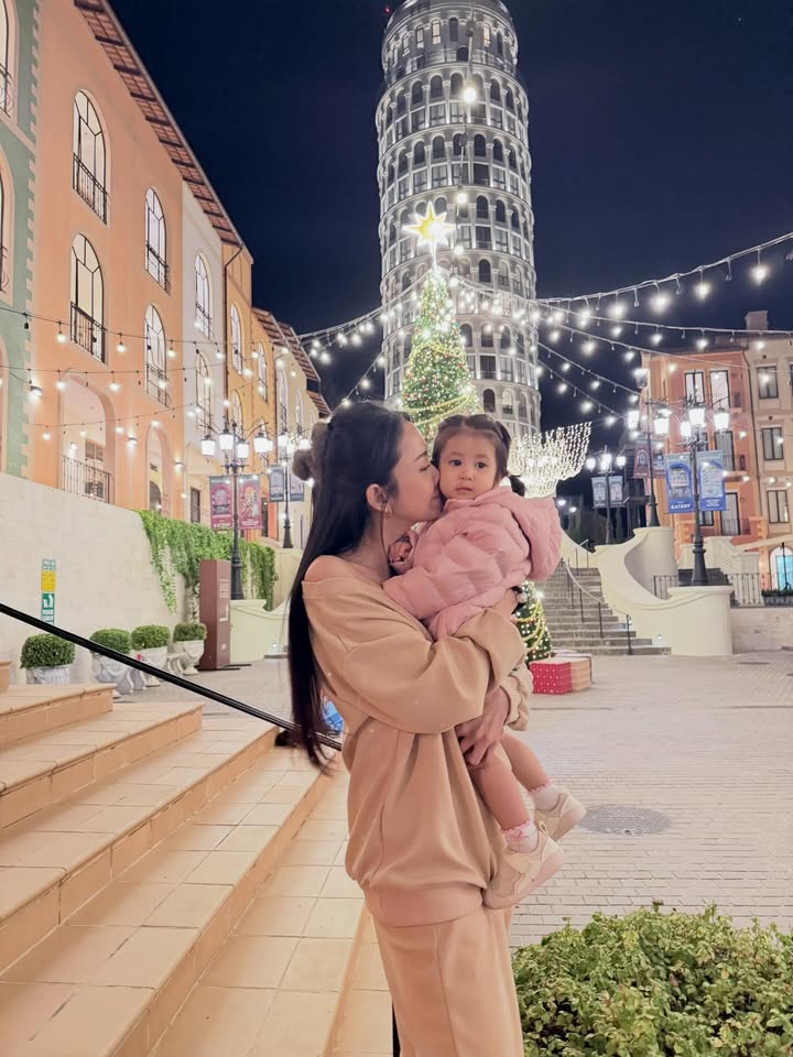 ยุ้ย - จีรนันท์ มะโนแจ่ม