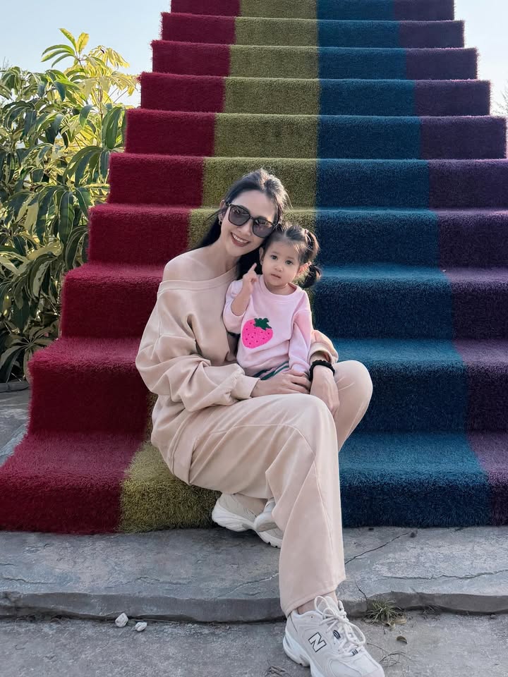 ยุ้ย - จีรนันท์ มะโนแจ่ม