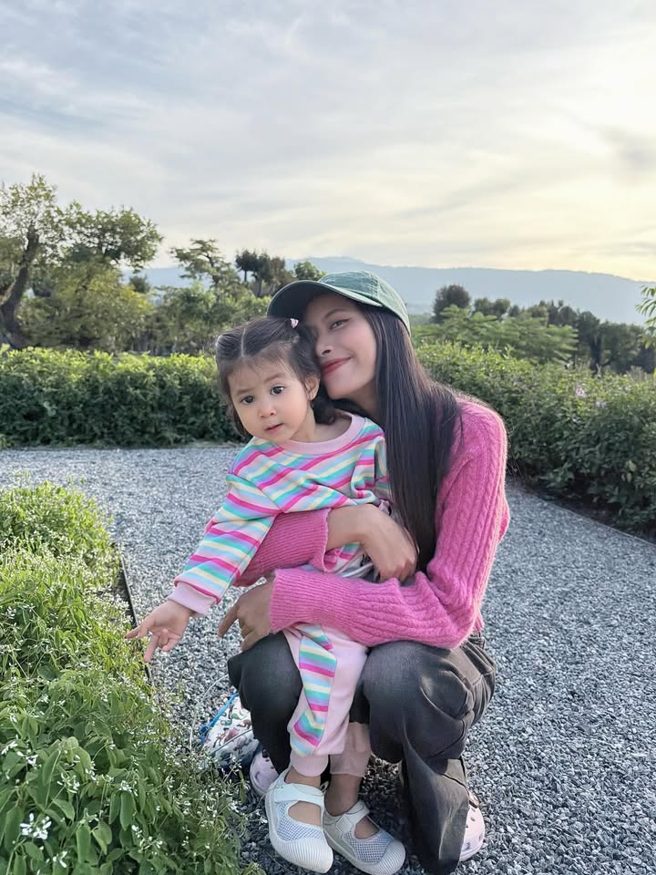 ยุ้ย - จีรนันท์ มะโนแจ่ม