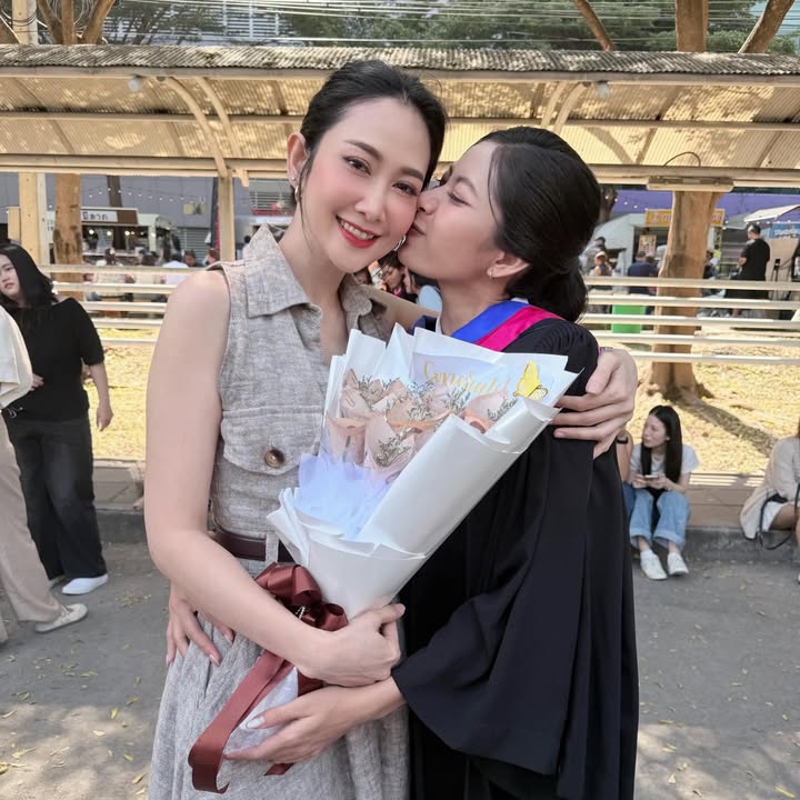 ยุ้ย - จีรนันท์ มะโนแจ่ม