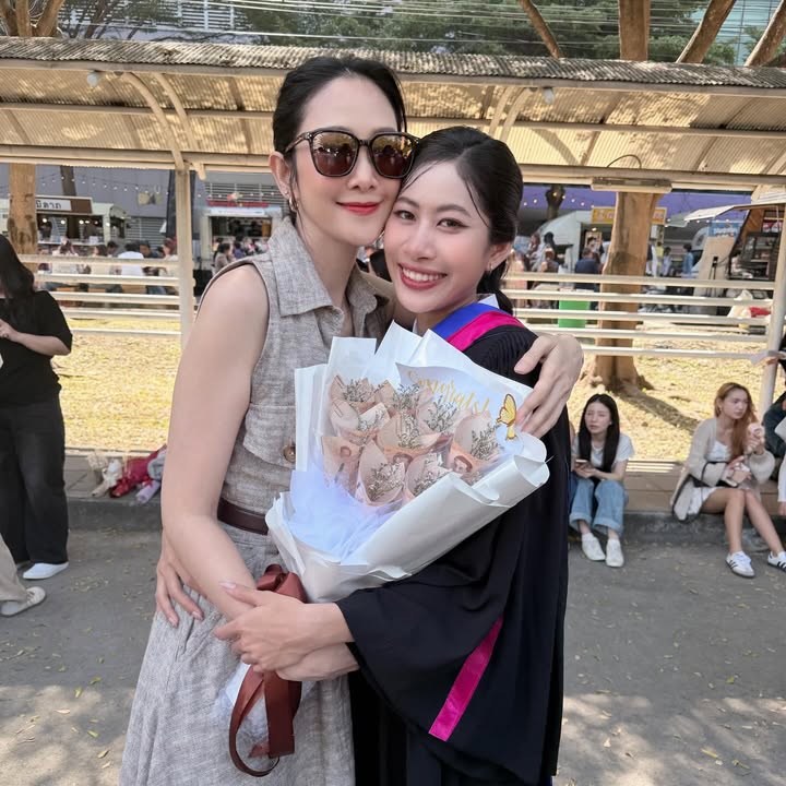 ยุ้ย - จีรนันท์ มะโนแจ่ม