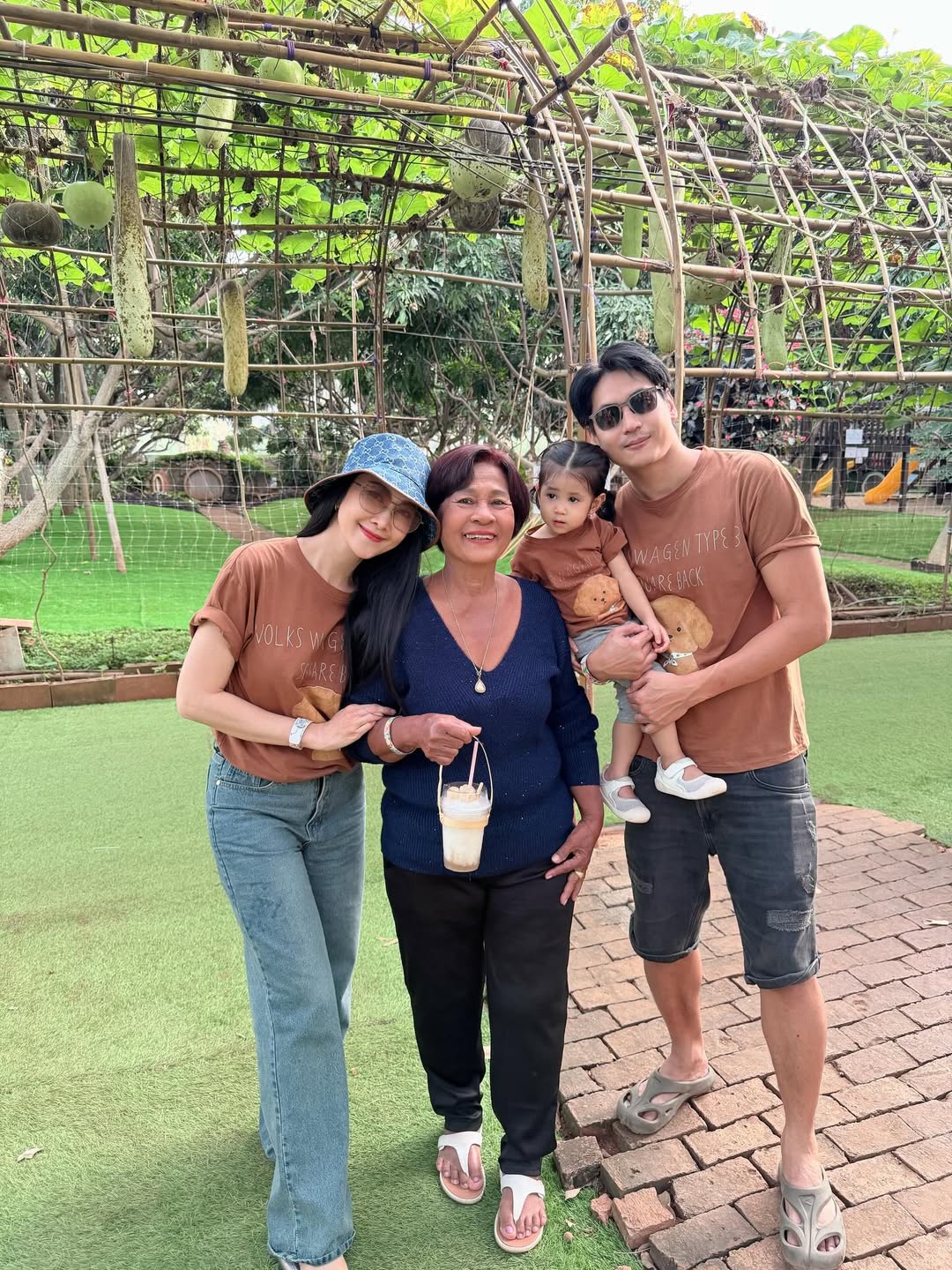 ยุ้ย - จีรนันท์ มะโนแจ่ม