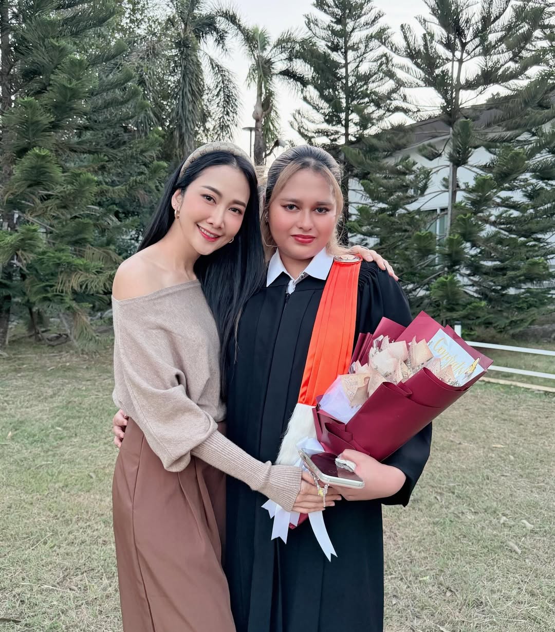 ยุ้ย - จีรนันท์ มะโนแจ่ม