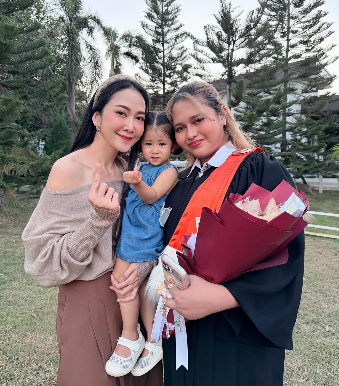 ยุ้ย - จีรนันท์ มะโนแจ่ม