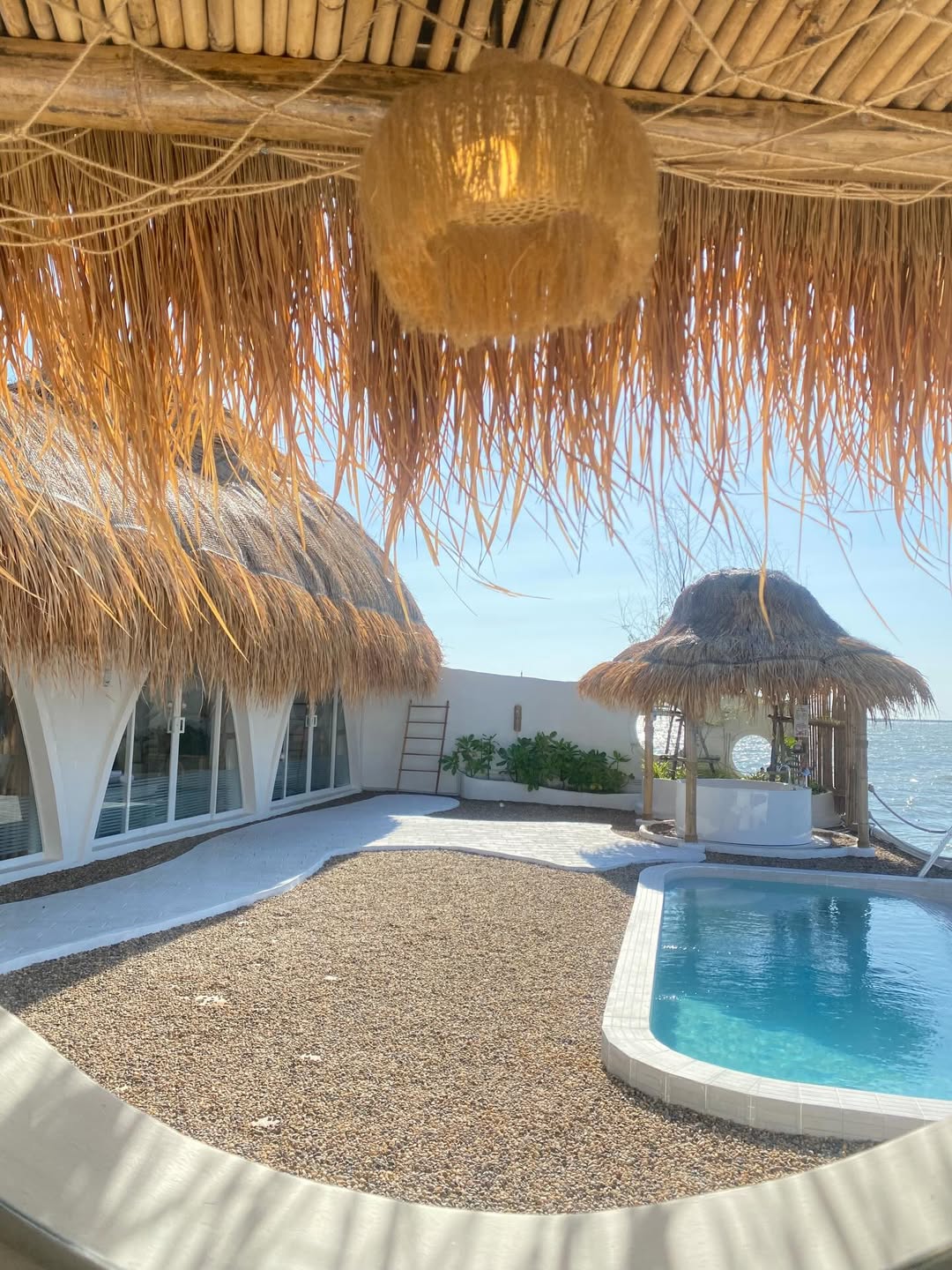 ยุ้ย - จีรนันท์ มะโนแจ่ม