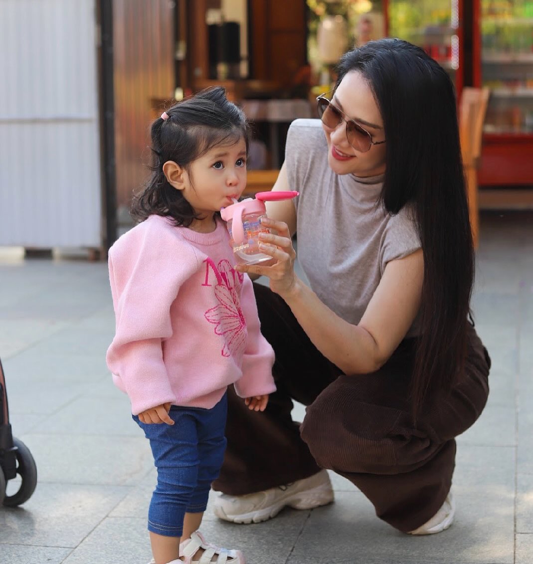 ยุ้ย - จีรนันท์ มะโนแจ่ม