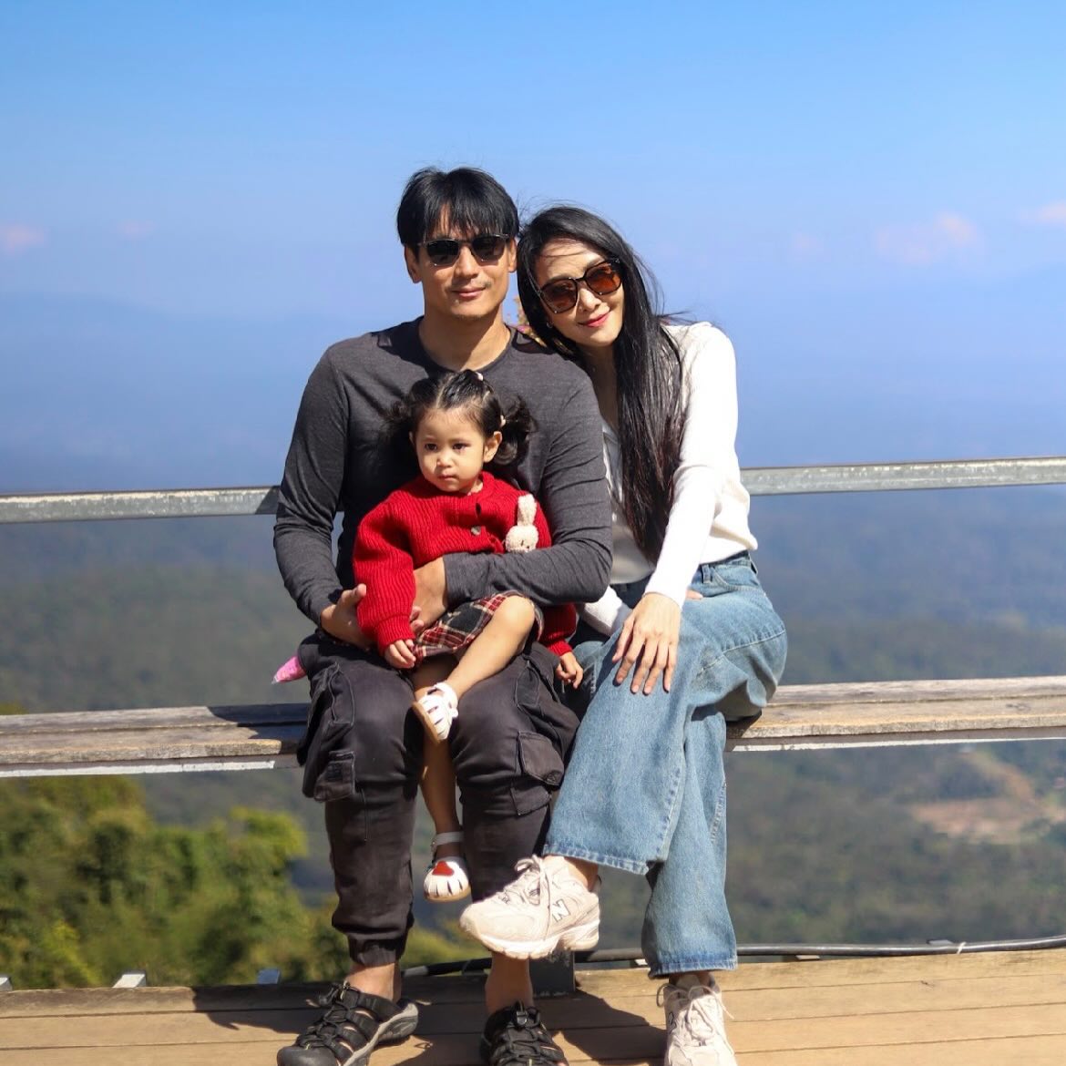 ยุ้ย - จีรนันท์ มะโนแจ่ม