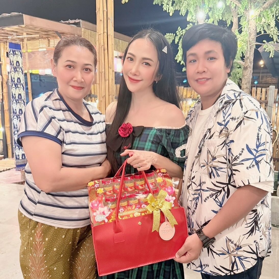 ยุ้ย - จีรนันท์ มะโนแจ่ม