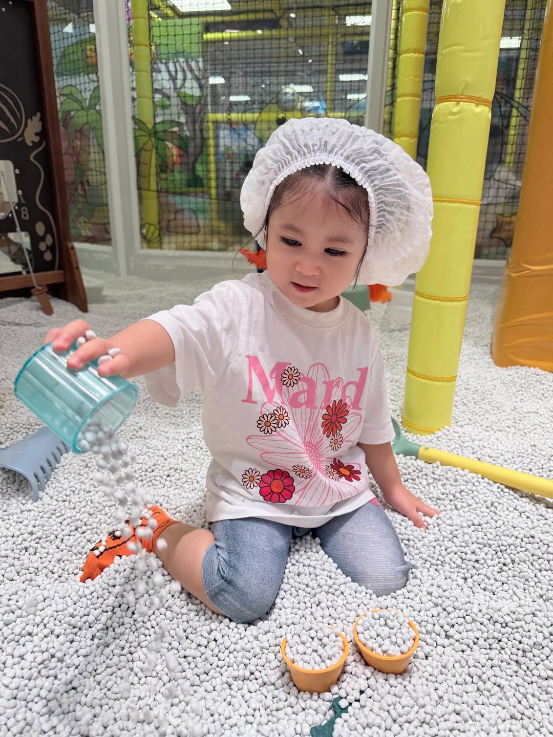 ยุ้ย - จีรนันท์ มะโนแจ่ม