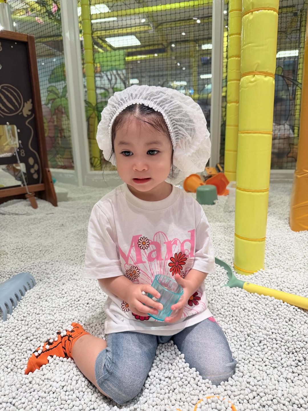 ยุ้ย - จีรนันท์ มะโนแจ่ม