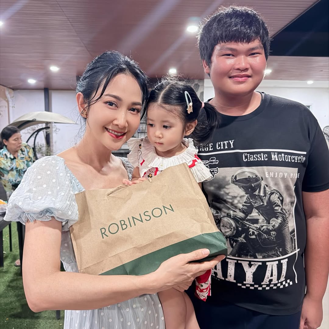 ยุ้ย - จีรนันท์ มะโนแจ่ม