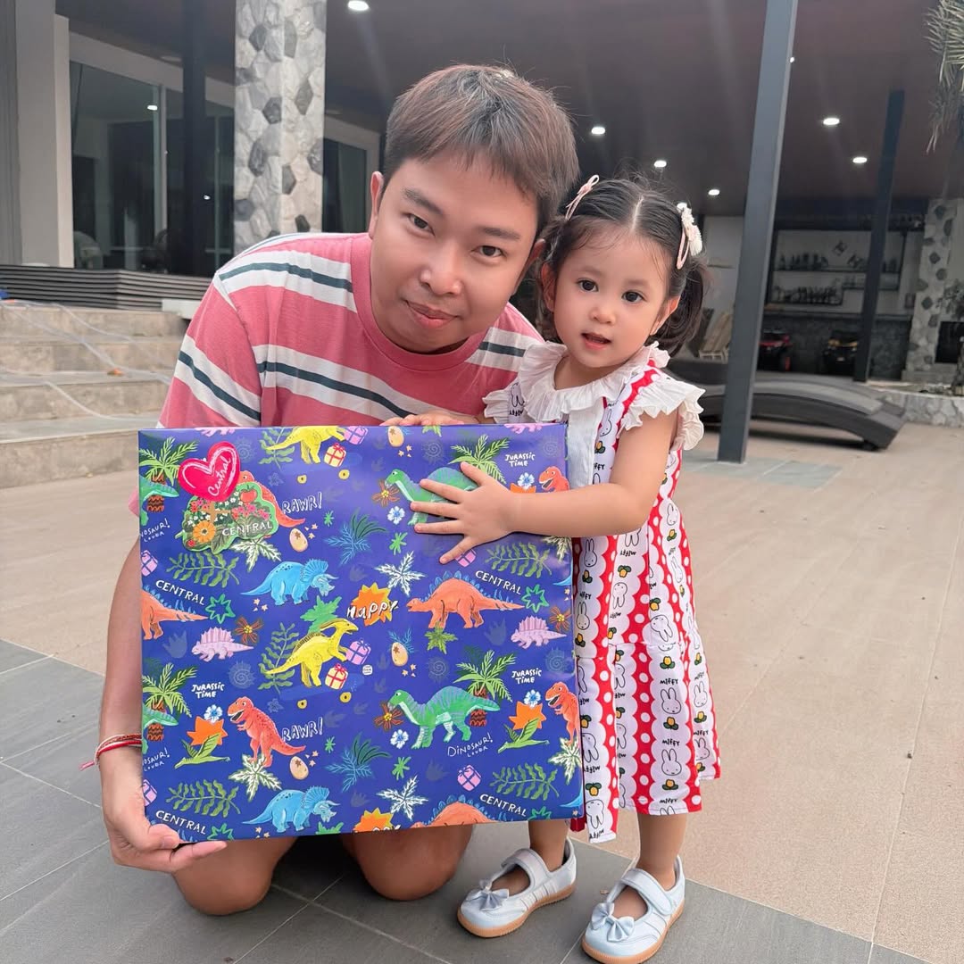 ยุ้ย - จีรนันท์ มะโนแจ่ม