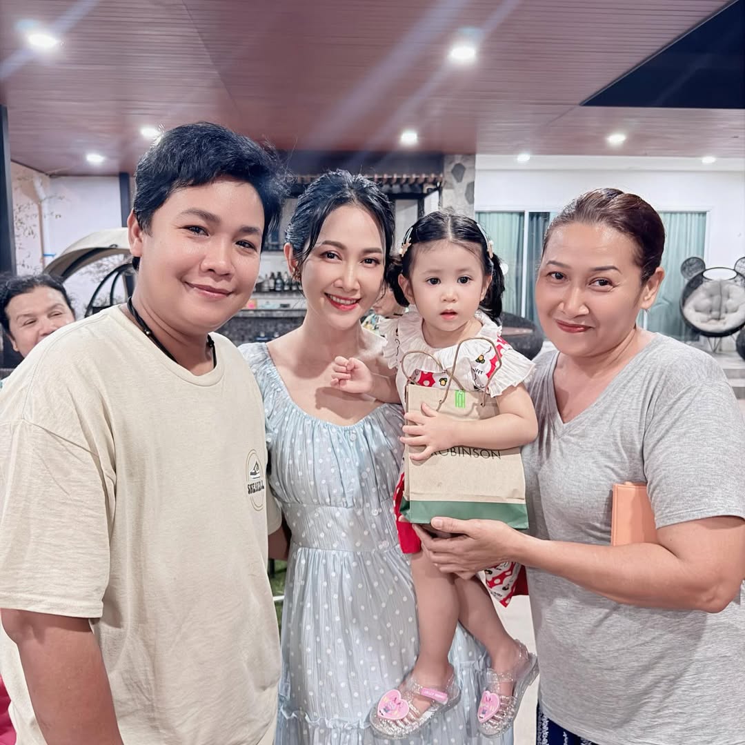 ยุ้ย - จีรนันท์ มะโนแจ่ม