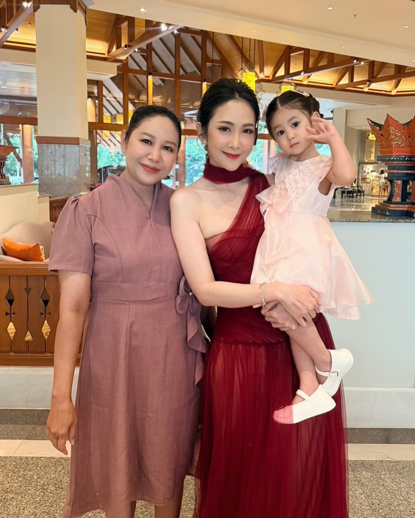 ยุ้ย - จีรนันท์ มะโนแจ่ม