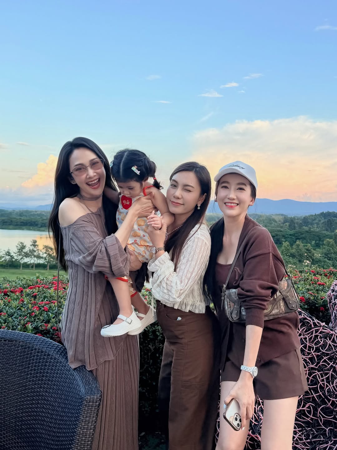ยุ้ย - จีรนันท์ มะโนแจ่ม