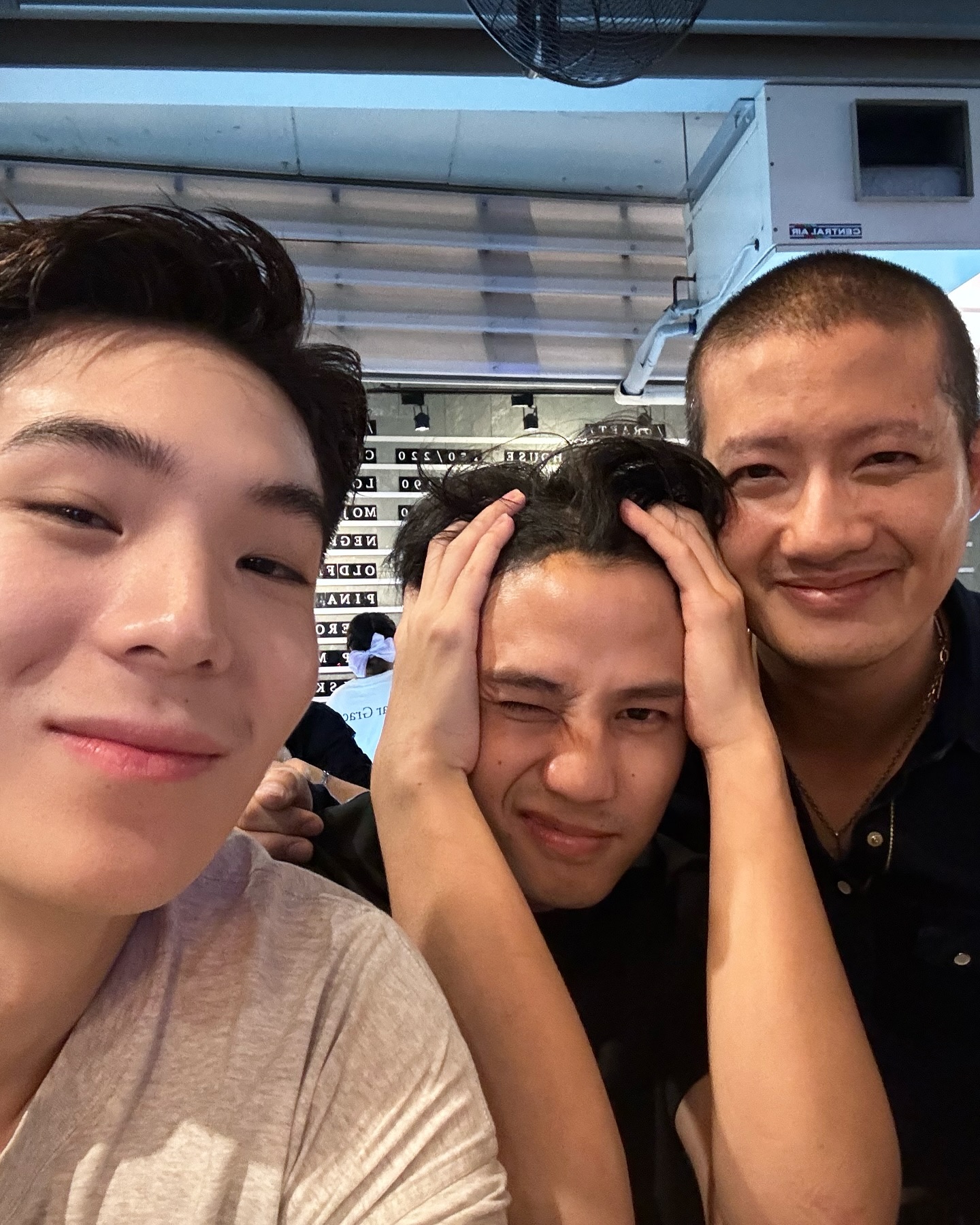 เจเจ - กฤษณภูมิ พิบูลสงคราม