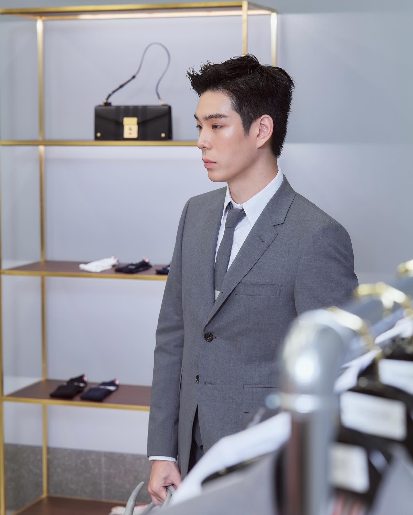 เจเจ - กฤษณภูมิ พิบูลสงคราม