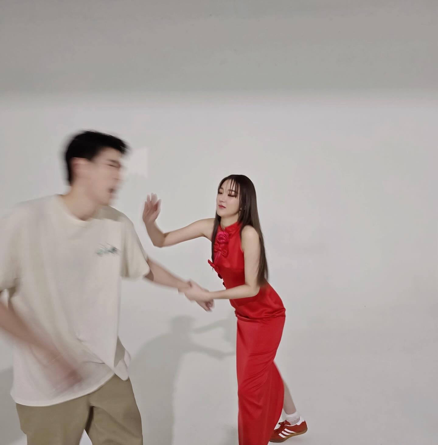 เจเจ - กฤษณภูมิ พิบูลสงคราม