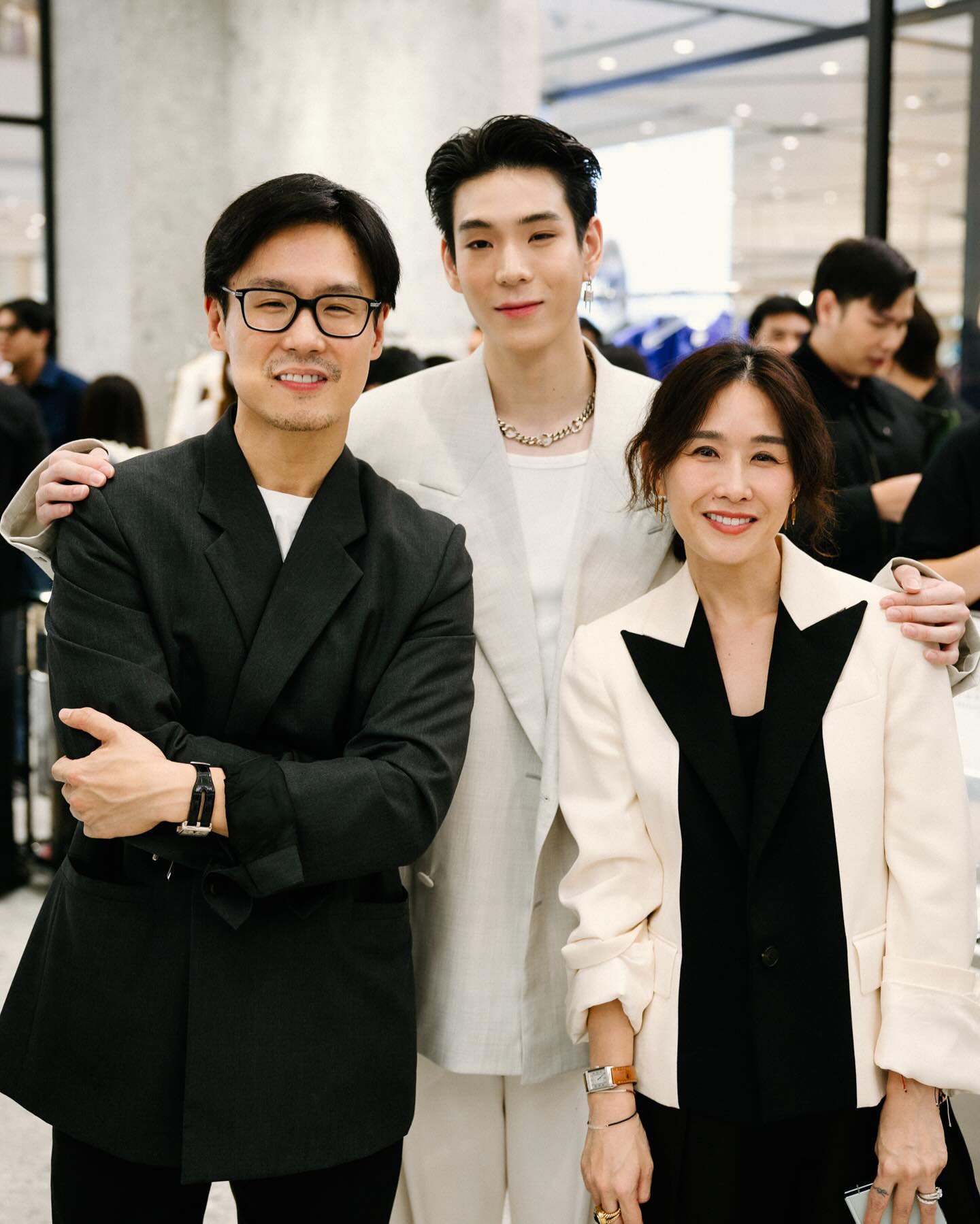 เจเจ - กฤษณภูมิ พิบูลสงคราม