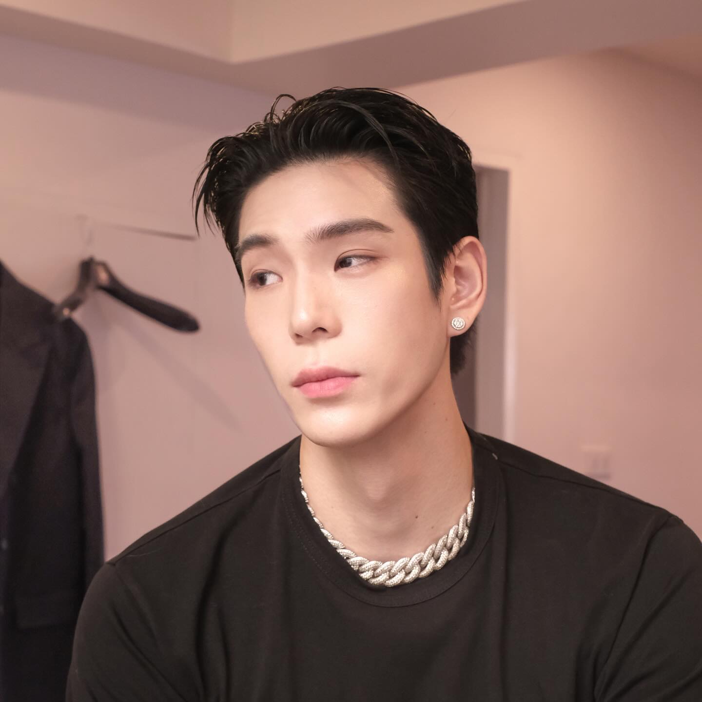 เจเจ - กฤษณภูมิ พิบูลสงคราม