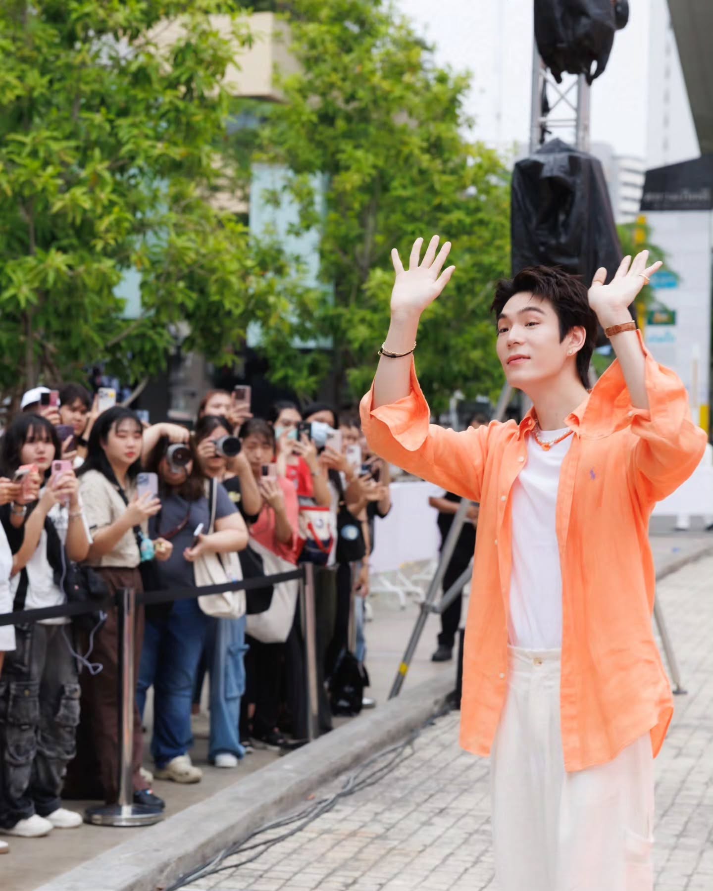 เจเจ - กฤษณภูมิ พิบูลสงคราม