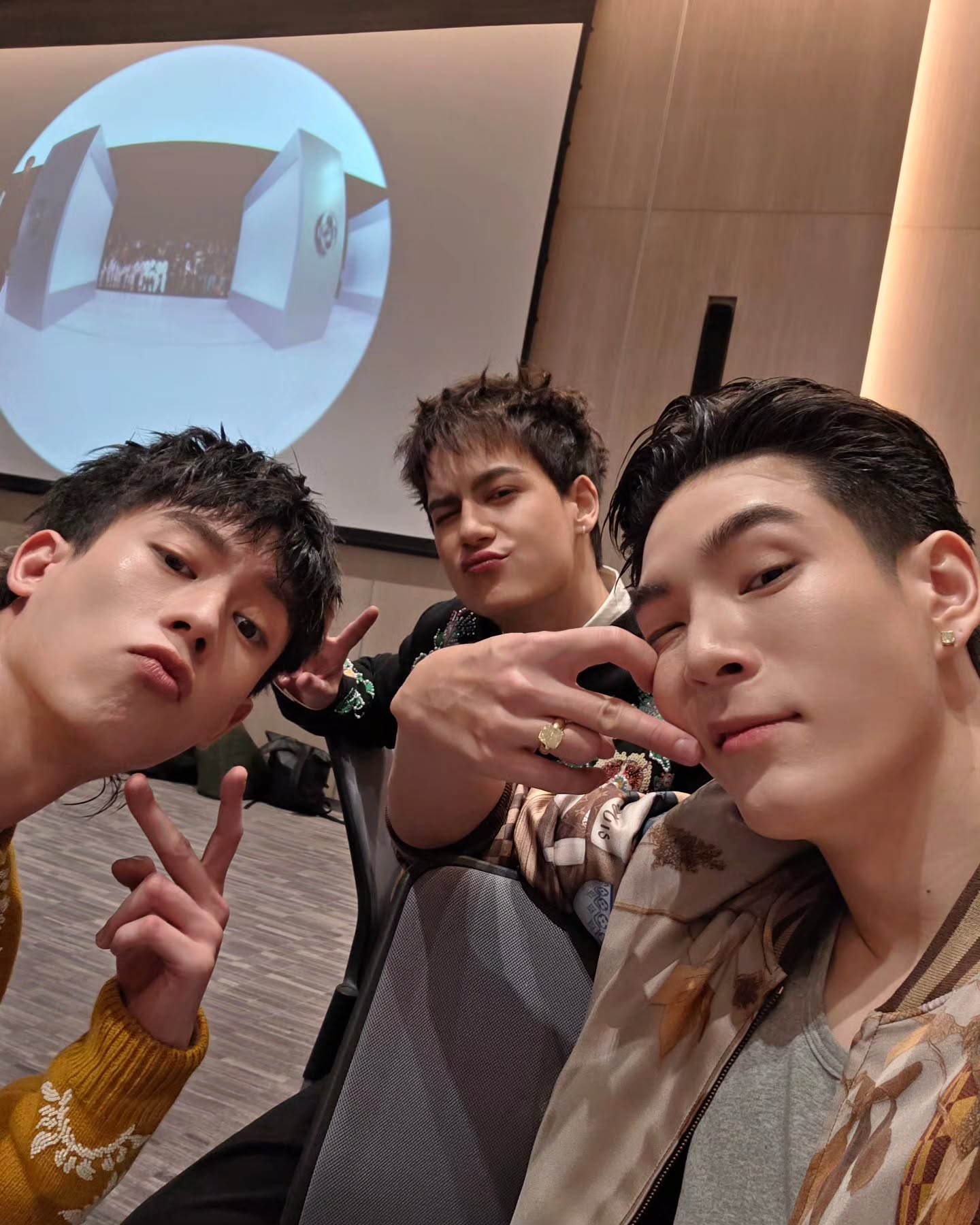 เจเจ - กฤษณภูมิ พิบูลสงคราม
