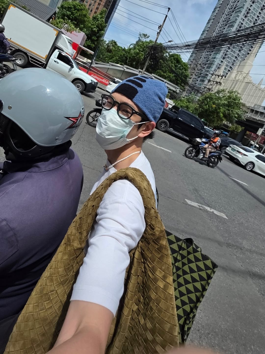 เจเจ - กฤษณภูมิ พิบูลสงคราม