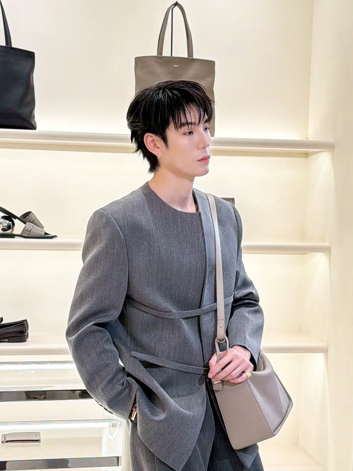 เจเจ - กฤษณภูมิ พิบูลสงคราม
