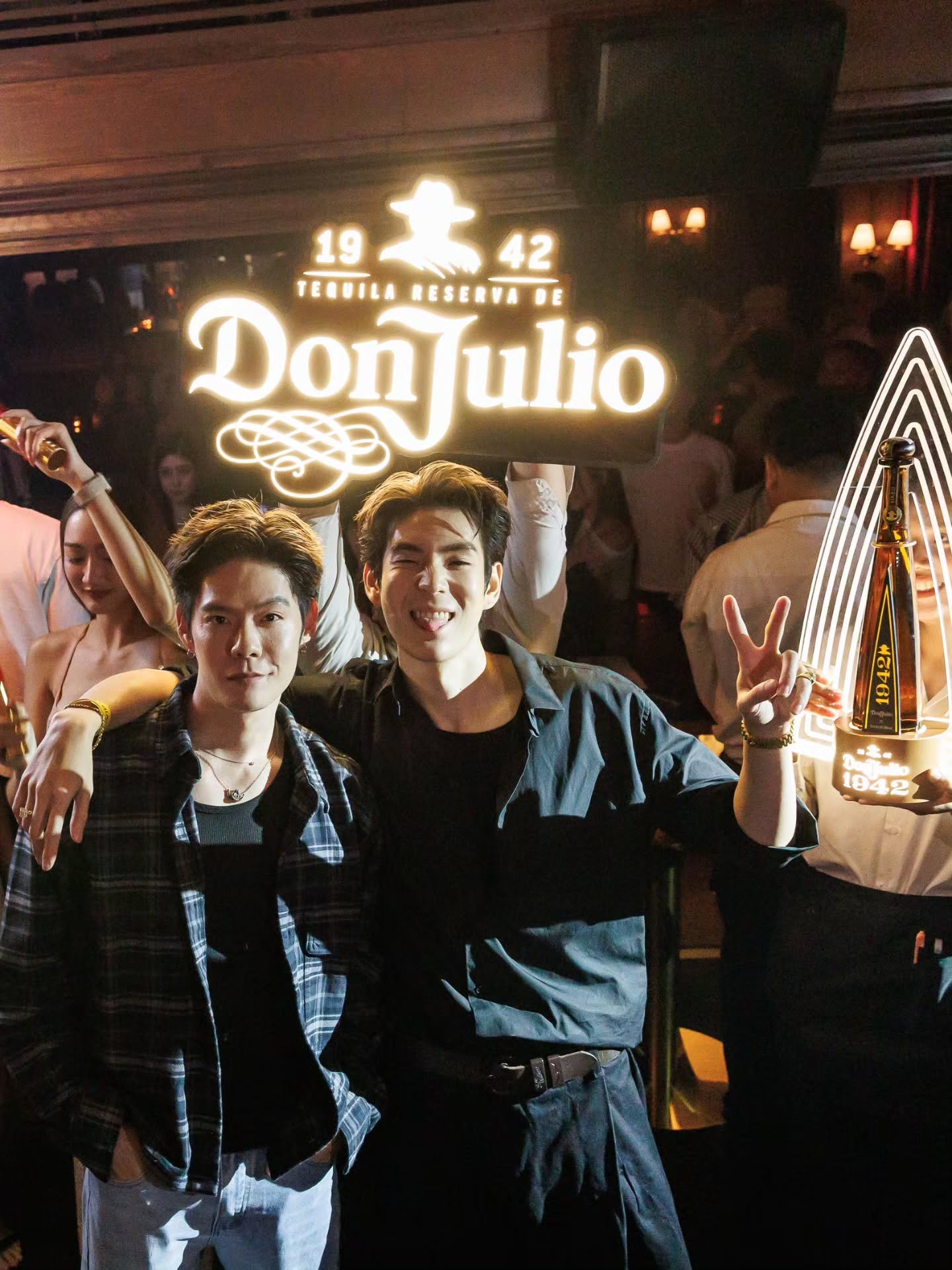 เจเจ - กฤษณภูมิ พิบูลสงคราม