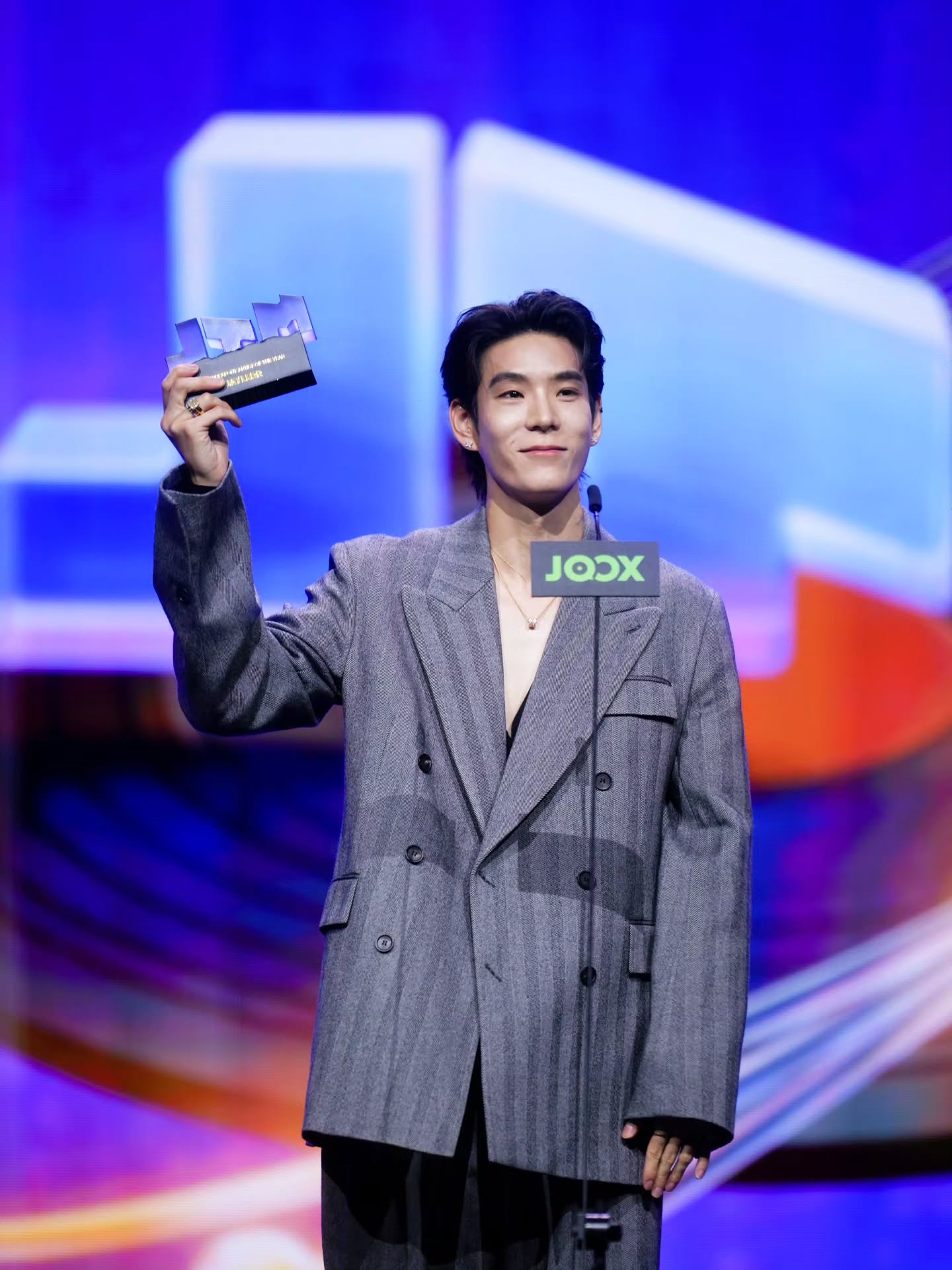 เจเจ - กฤษณภูมิ พิบูลสงคราม