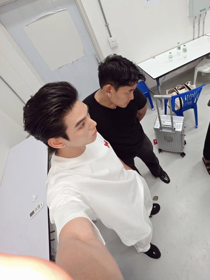 เจเจ - กฤษณภูมิ พิบูลสงคราม