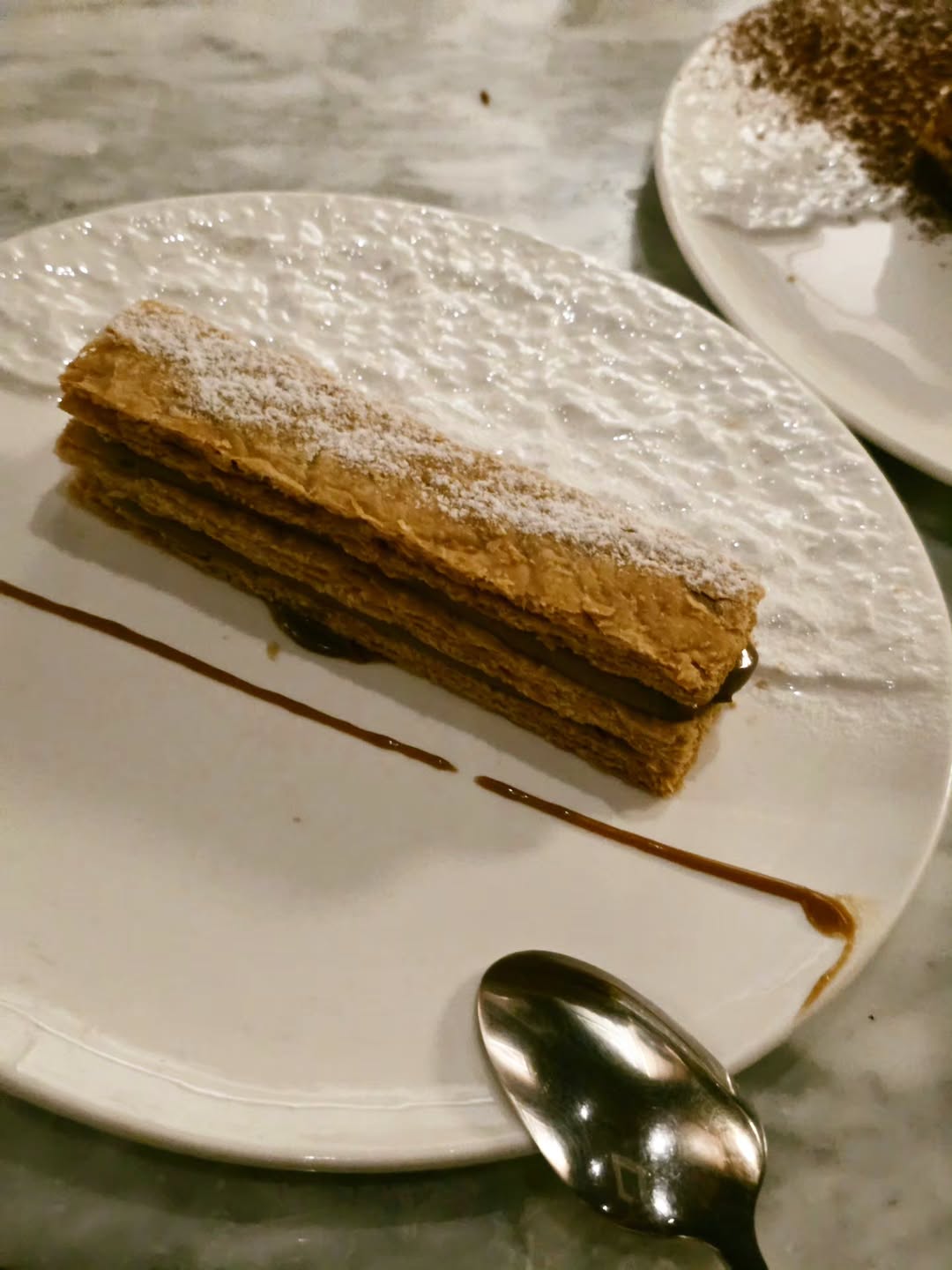 เจเจ - กฤษณภูมิ พิบูลสงคราม