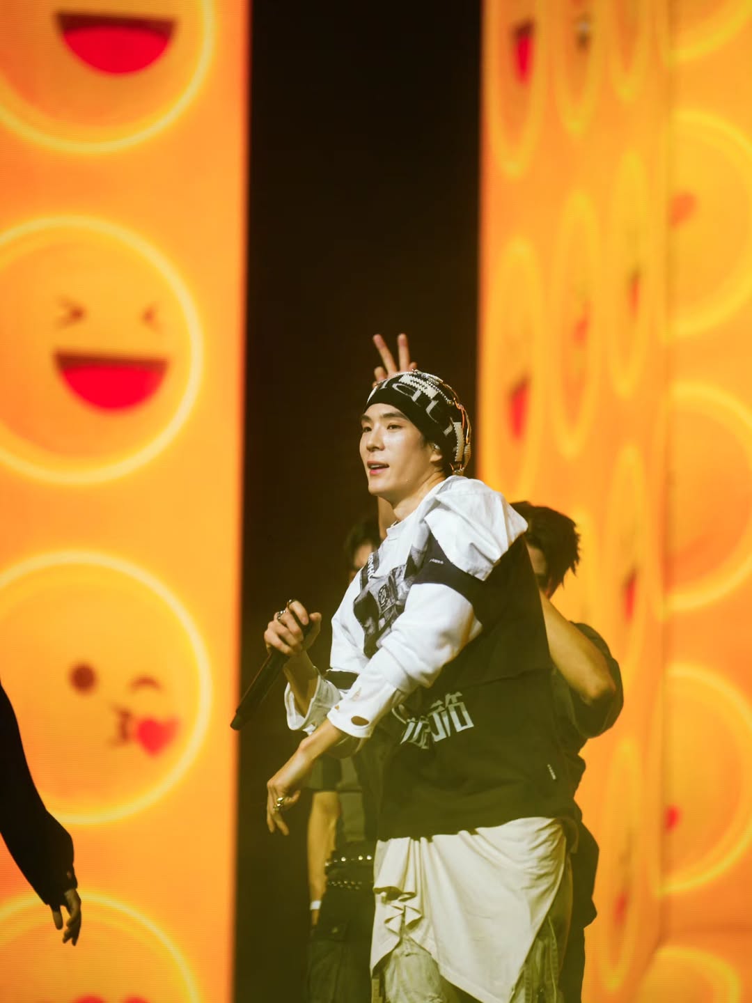 เจเจ - กฤษณภูมิ พิบูลสงคราม