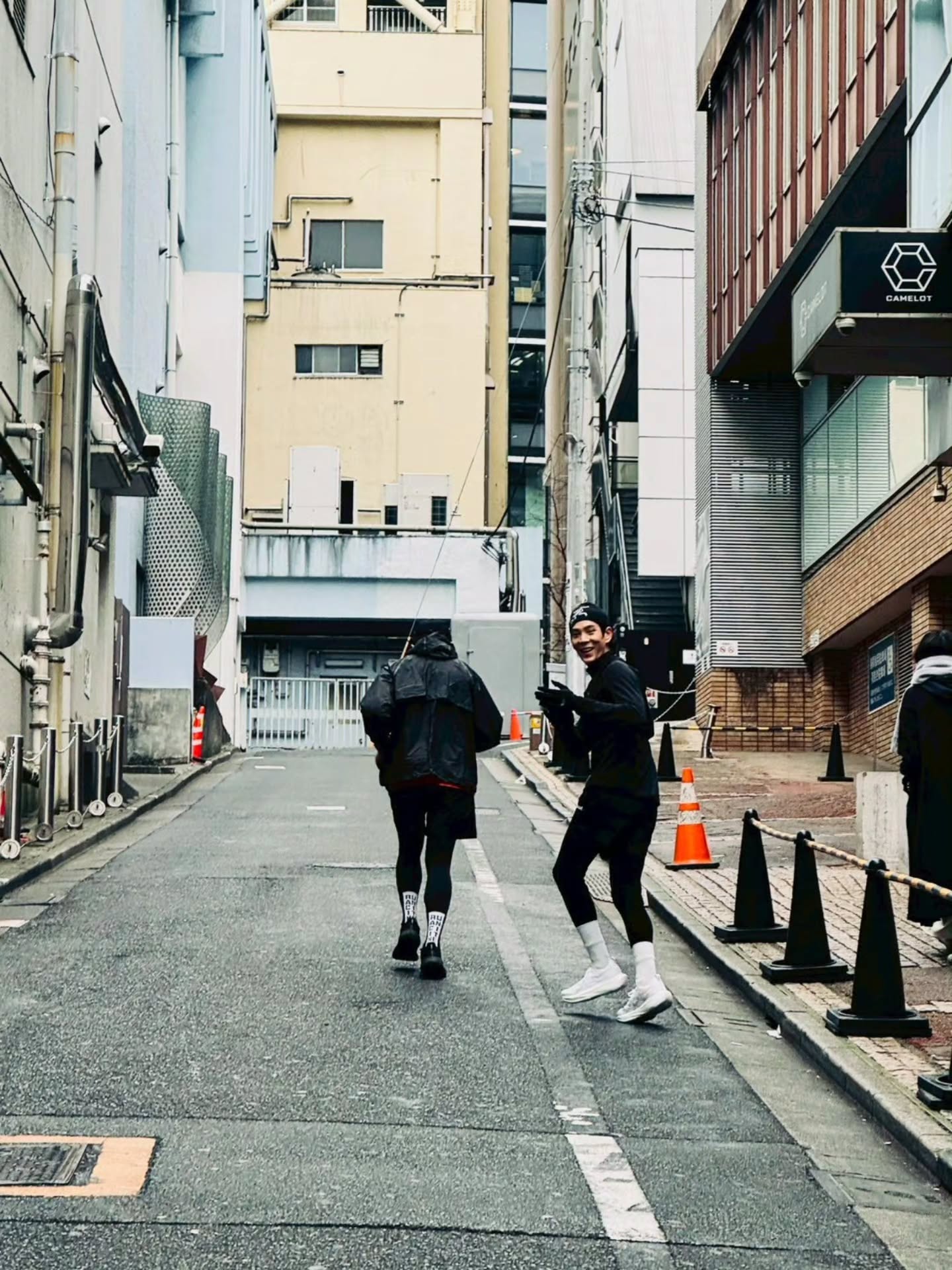 เจเจ - กฤษณภูมิ พิบูลสงคราม