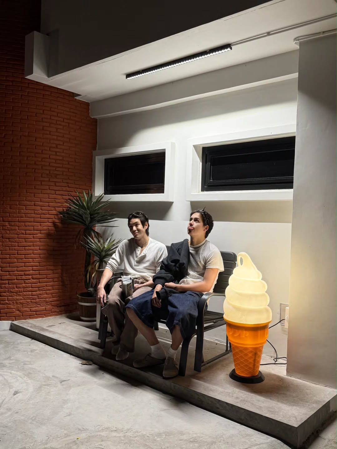 เจเจ - กฤษณภูมิ พิบูลสงคราม