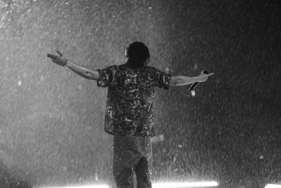 เจเจ - กฤษณภูมิ พิบูลสงคราม