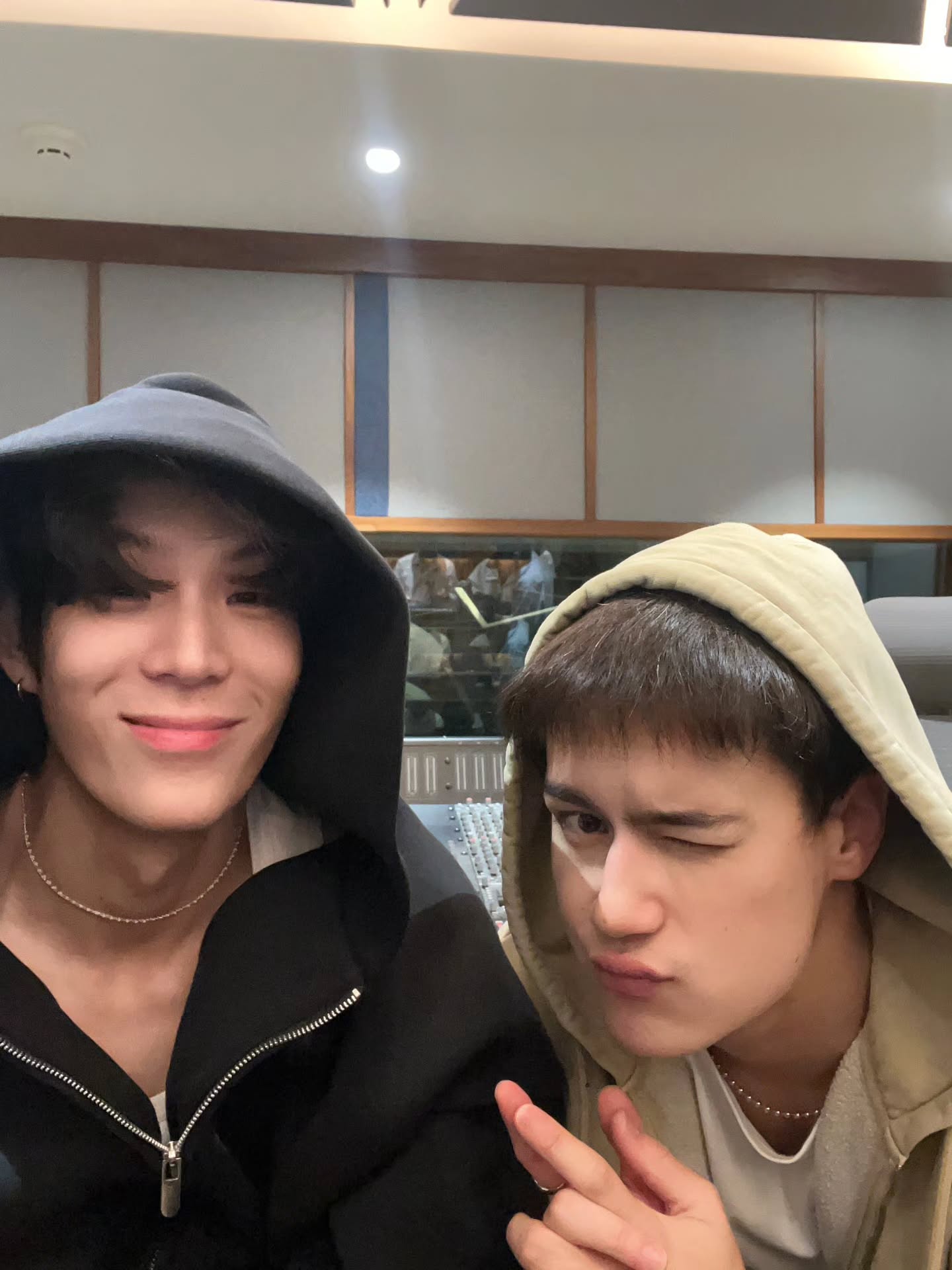 เจเจ - กฤษณภูมิ พิบูลสงคราม