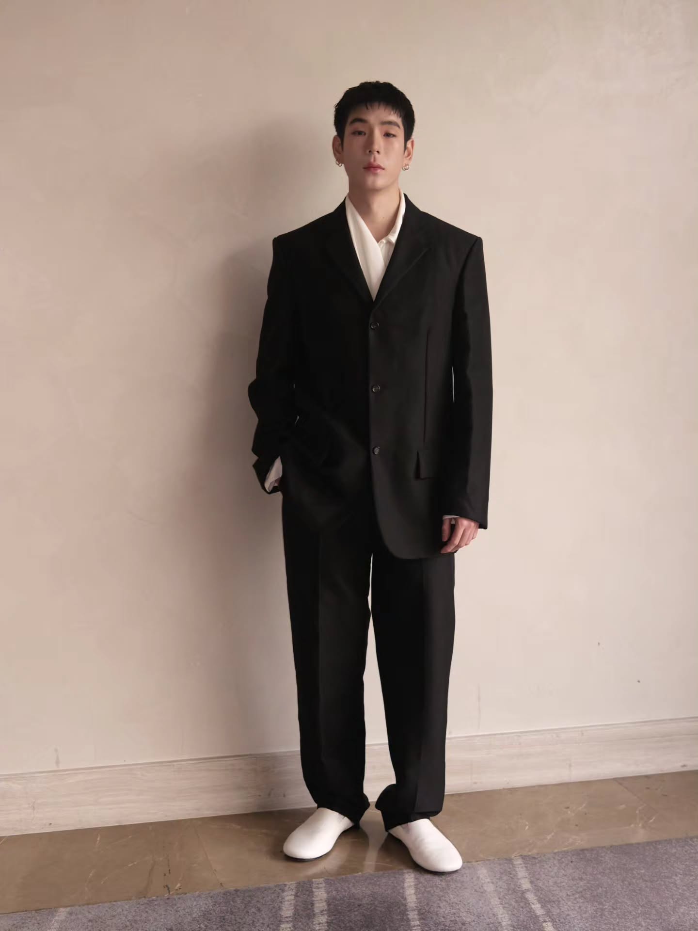 เจเจ - กฤษณภูมิ พิบูลสงคราม