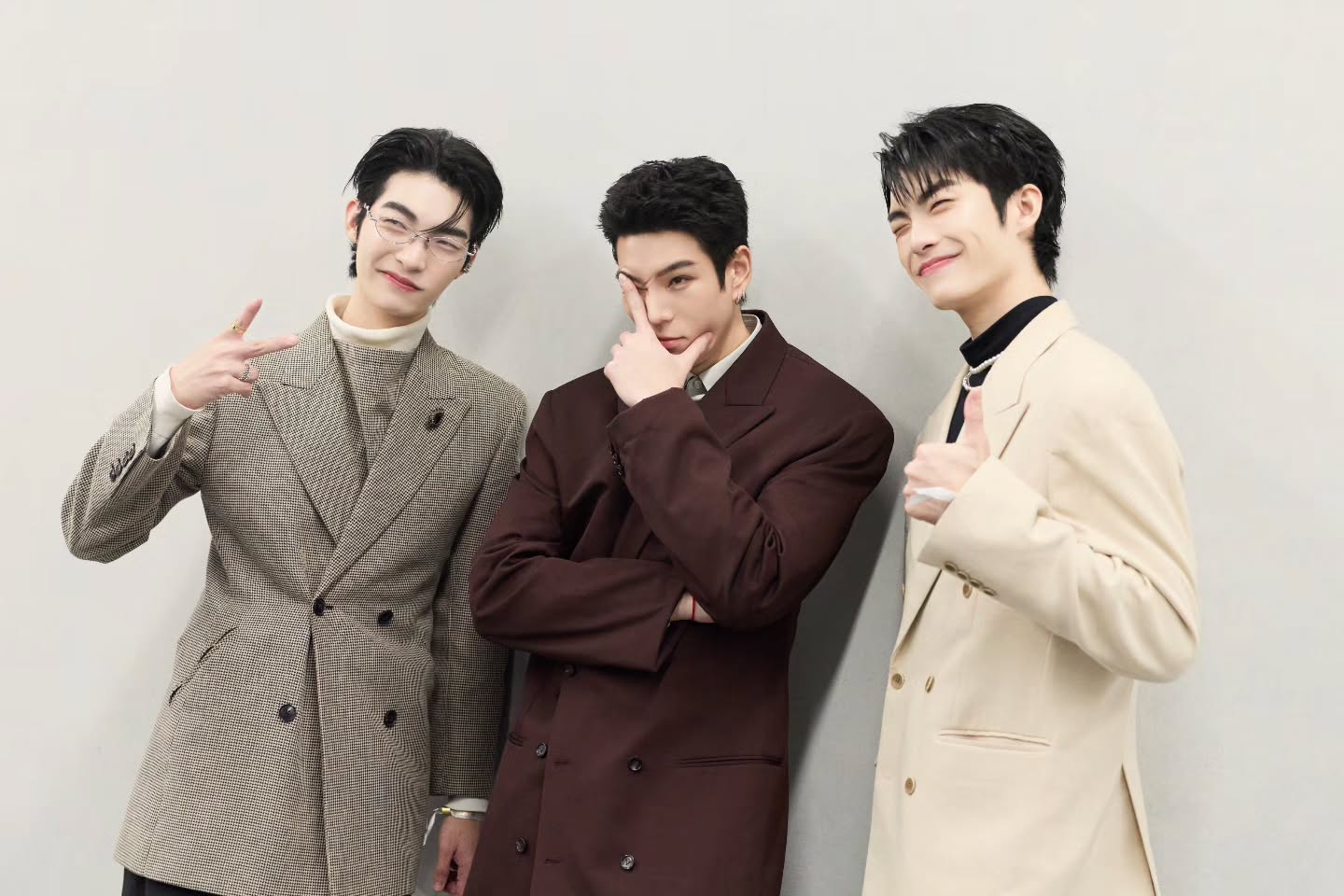 เจเจ - กฤษณภูมิ พิบูลสงคราม