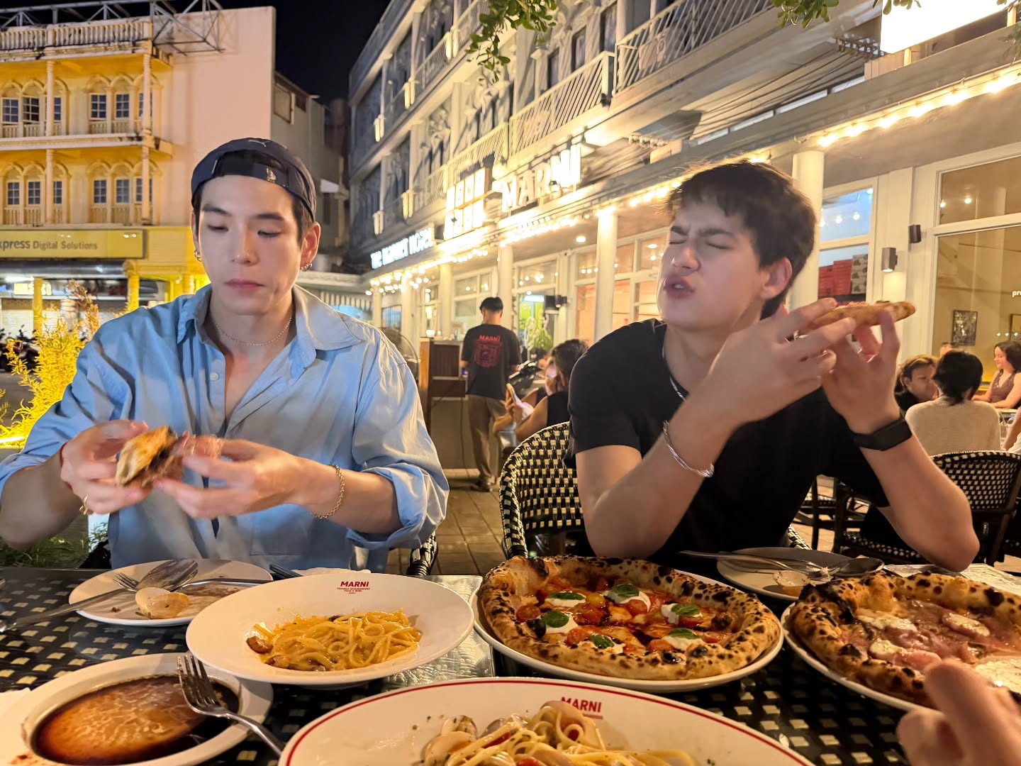 เจเจ - กฤษณภูมิ พิบูลสงคราม