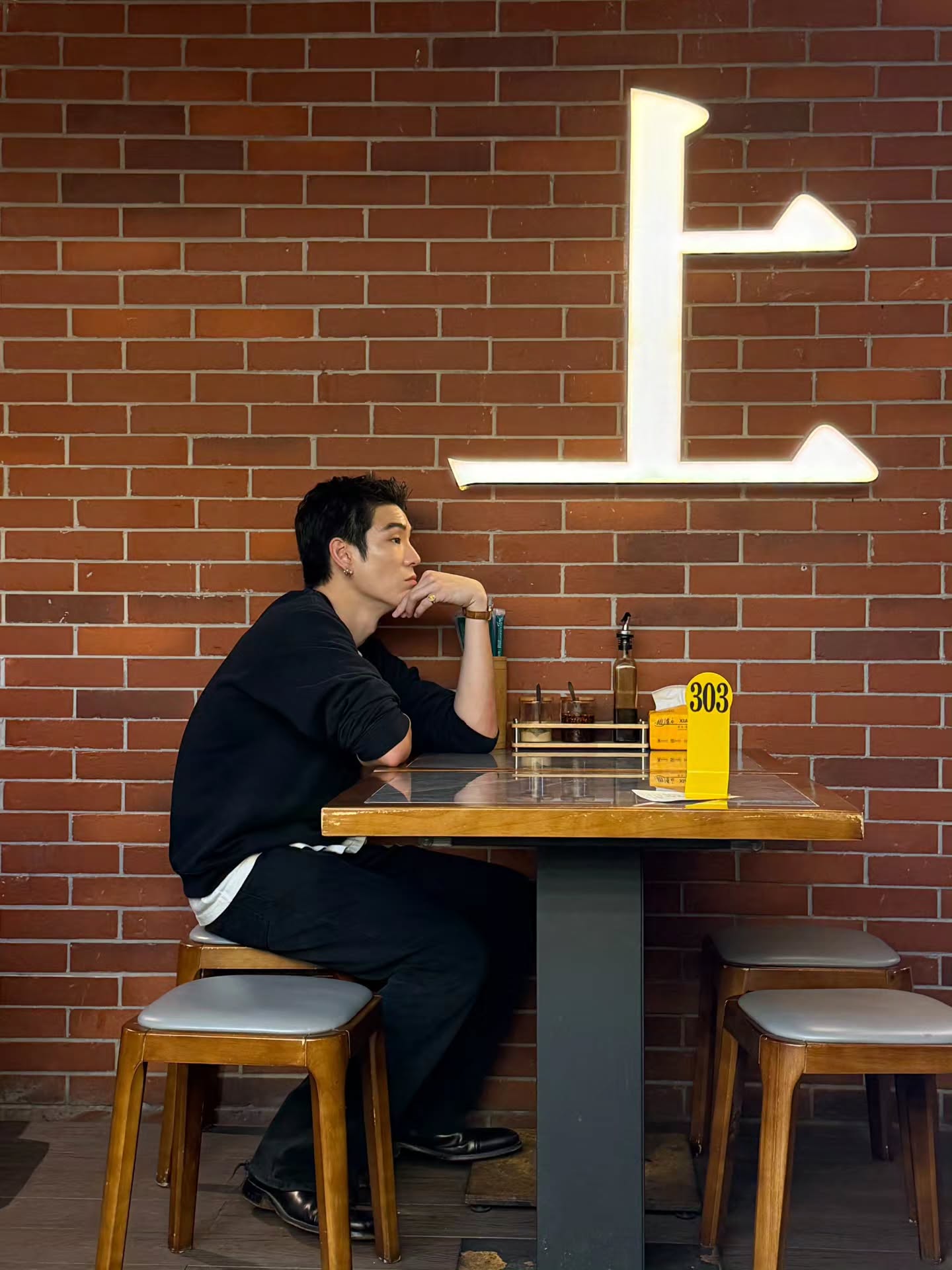 เจเจ - กฤษณภูมิ พิบูลสงคราม