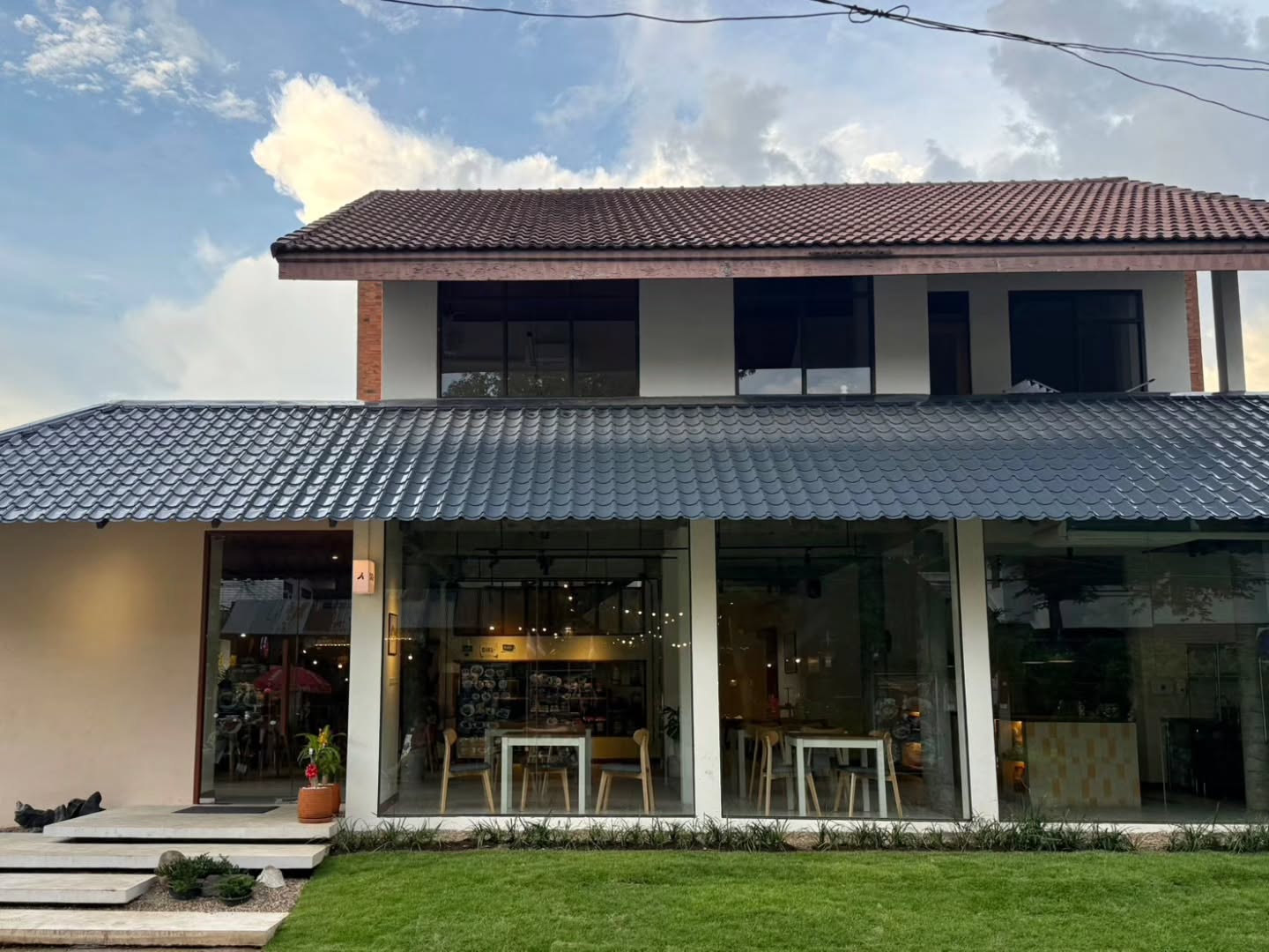 เจเจ - กฤษณภูมิ พิบูลสงคราม